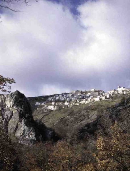 Il piccolo borgo di Civitaluparella