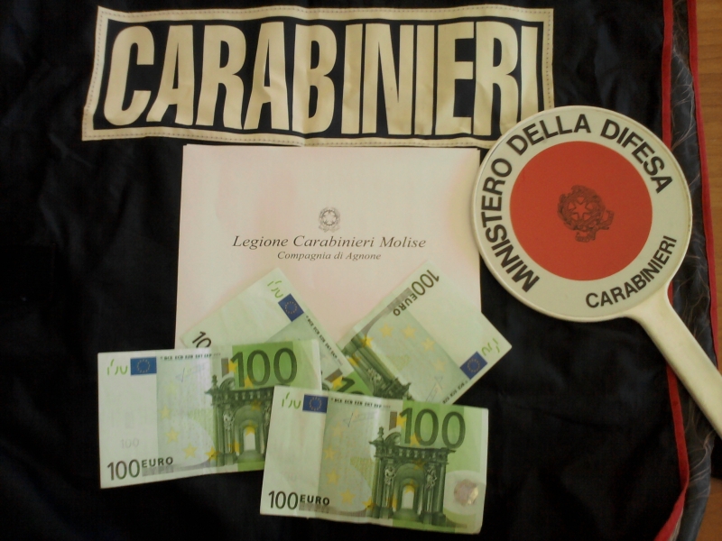 Alcune banconote sequestrate dai Carabinieri