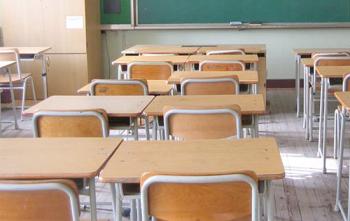 classe-banchi-vuoti-a-scuola.jpg