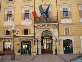 prefettura-ingresso.jpg